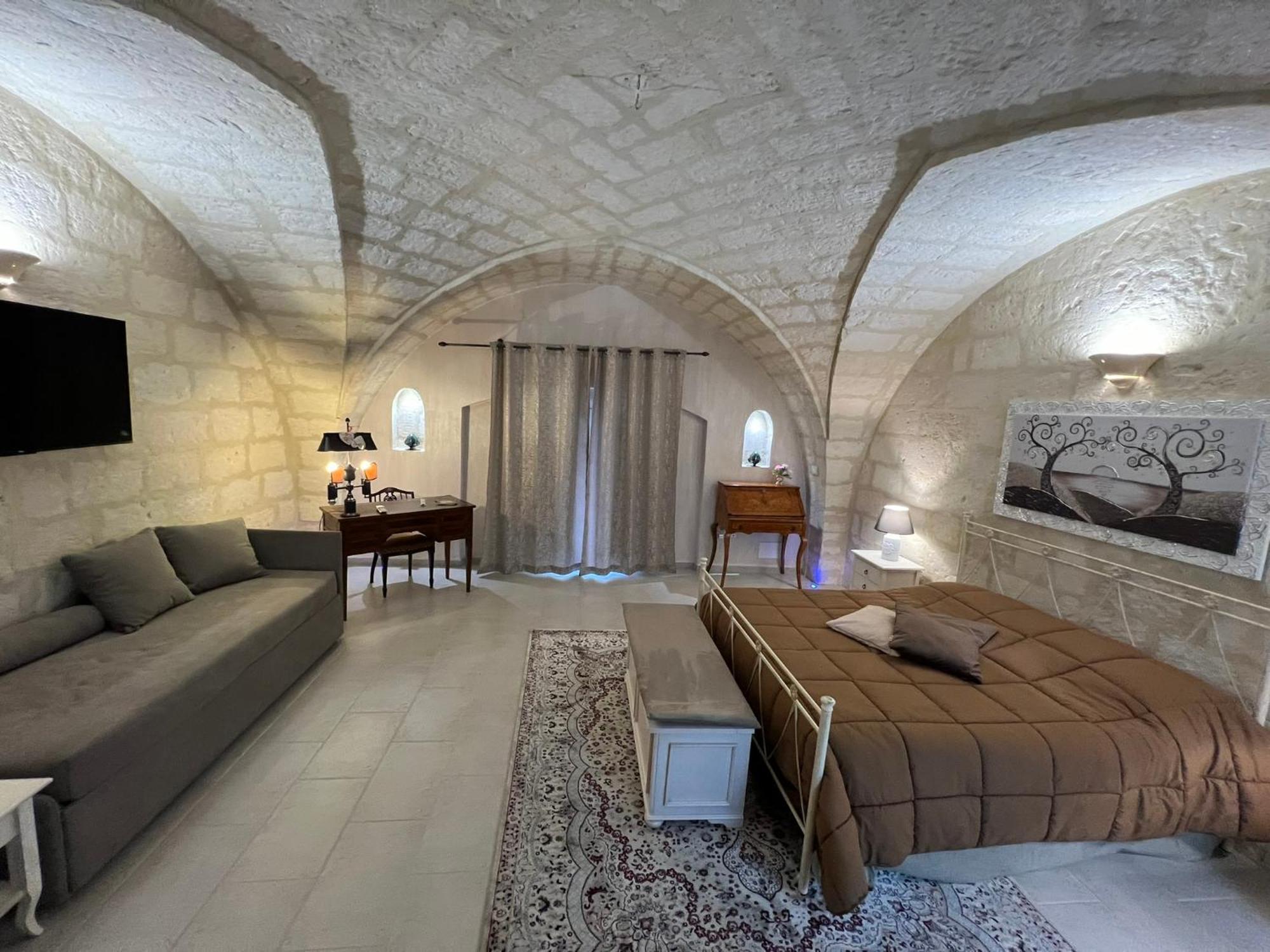 Suite Cavour Luxury Home Taranto Exterior photo