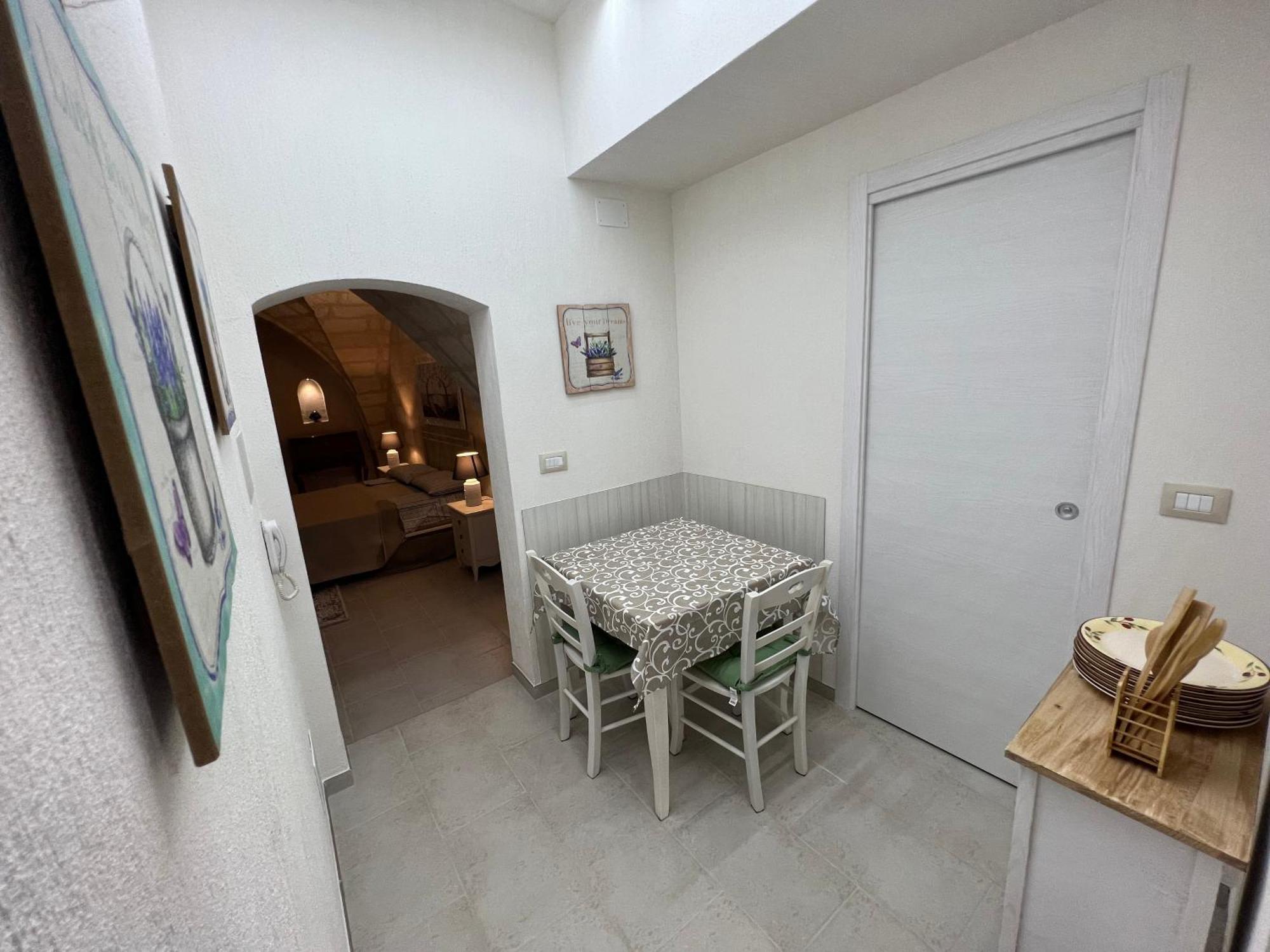 Suite Cavour Luxury Home Taranto Exterior photo